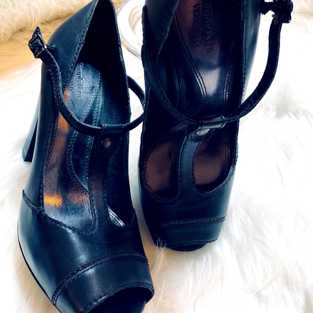 Womens Shoes